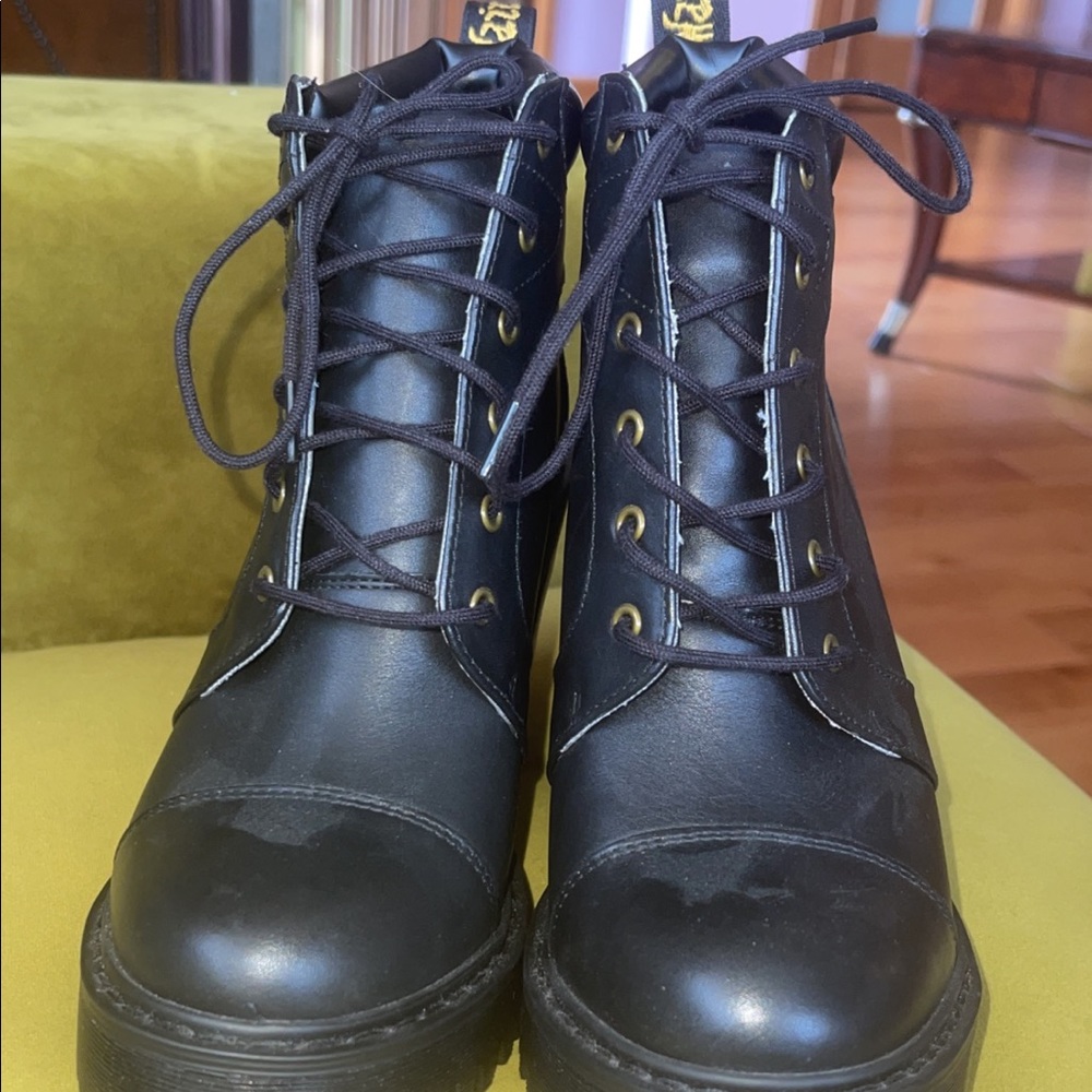 doc marten heel boots